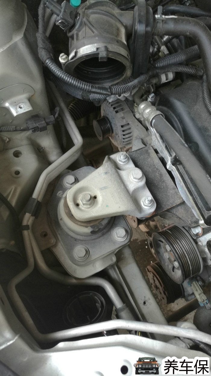 宝骏630更换助力泵皮带及发电机皮带
