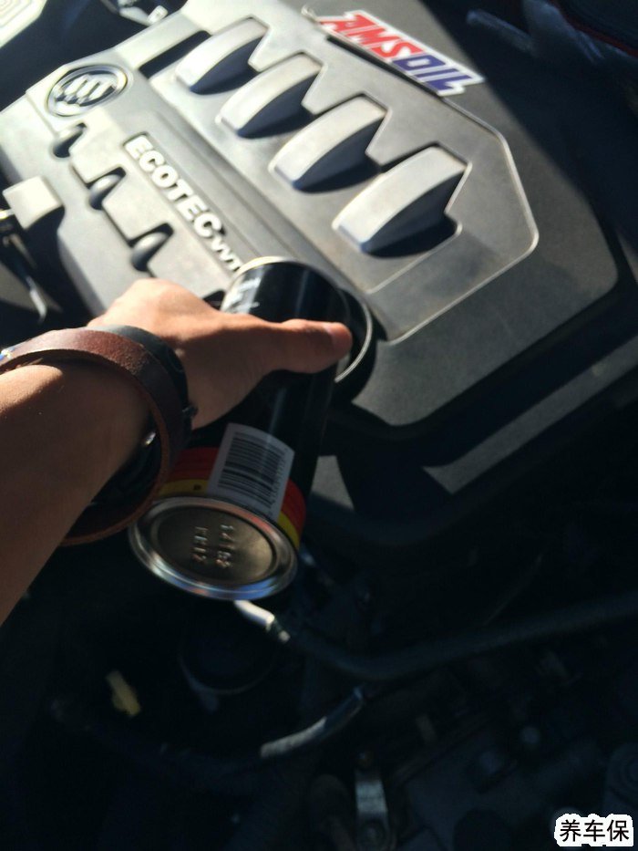 别克君威自己动手更换机油