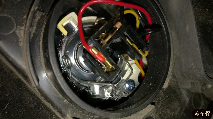 大众polo大灯灯泡更换教程图解