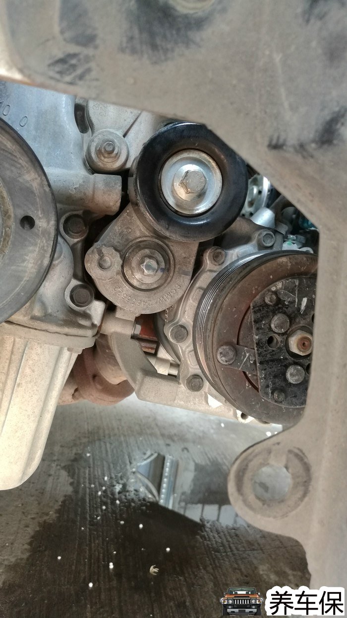宝骏630更换助力泵皮带及发电机皮带